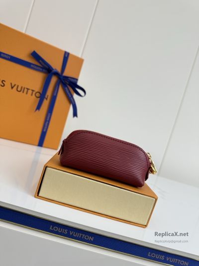 louis-vuitton-burgundy-ribbed-compact-chain-pouch-rxlvj01616-03
