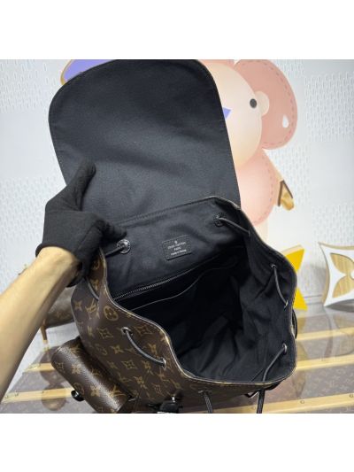 Louis Vuitton Christopher MM Monogram