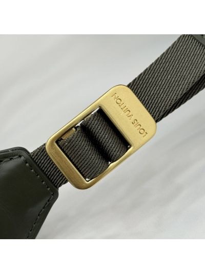 Louis Vuitton Christopher MM Monogram M27080