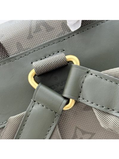 Louis Vuitton Christopher MM Monogram M27080