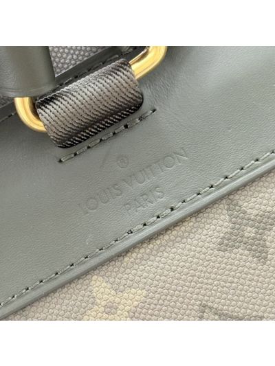 Louis Vuitton Christopher MM Monogram M27080