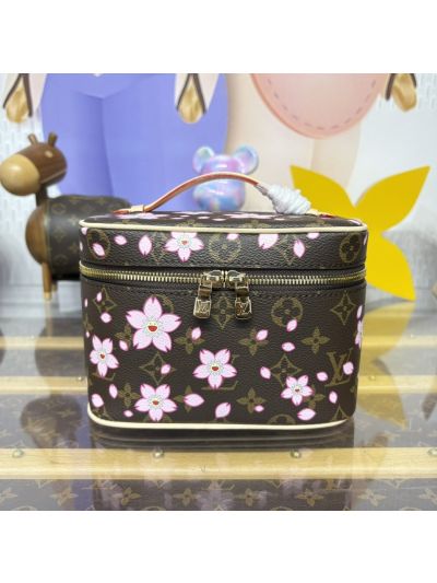 Louis Vuitton (Cosmetic Case) Monogram M14181