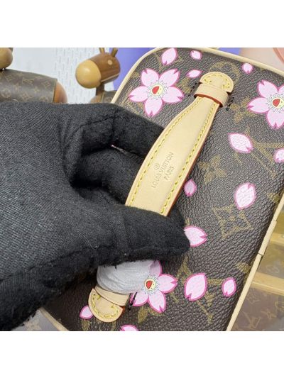 Louis Vuitton (Cosmetic Case) Monogram M14181
