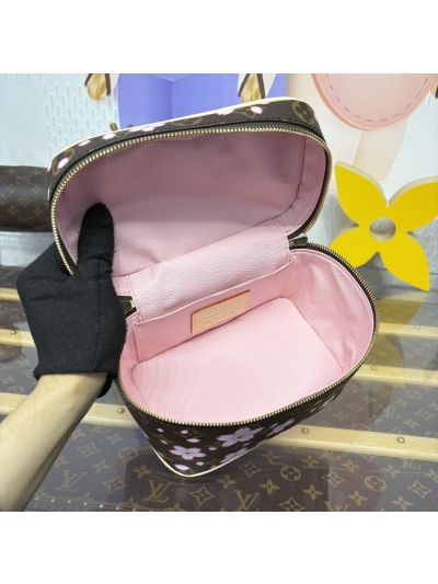 Louis Vuitton (Cosmetic Case) Monogram M14181