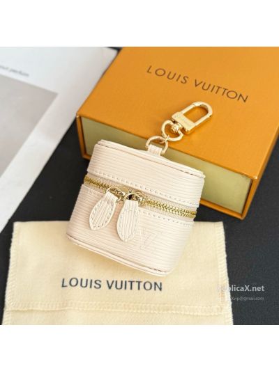 louis-vuitton-cream-ribbed-mini-zip-case-charm-rxlvj01518-02