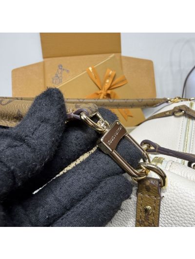 louis-vuitton-cream-shoulder-bag-with-monogram-trim-rxlvj01158-02