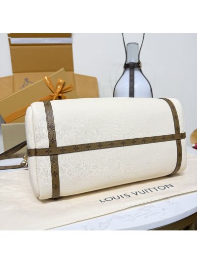 louis-vuitton-cream-shoulder-bag-with-monogram-trim-rxlvj01158-08