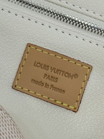 louis-vuitton-cream-textured-monogram-toiletry-pouch-rxlvj01245-09