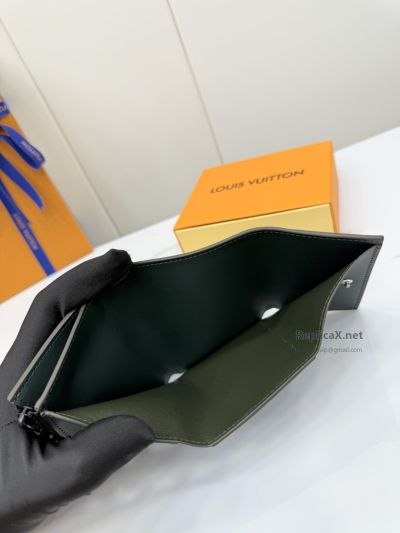 louis-vuitton-dark-green-monogram-flap-wallet-rxlvj01670-02