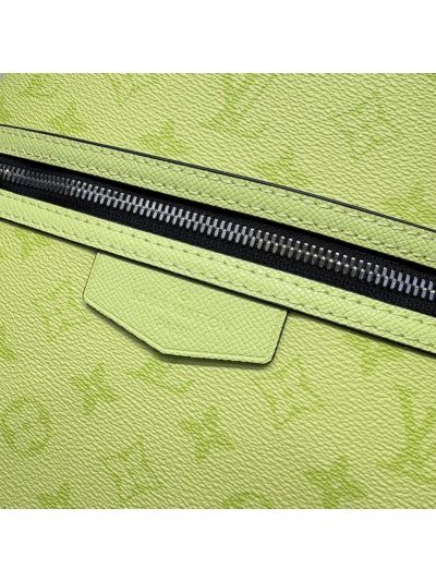 Louis Vuitton Discovery Slim Backpack 30 Monogram M14076