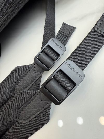 Louis Vuitton Fastline Backpack 30 M15262
