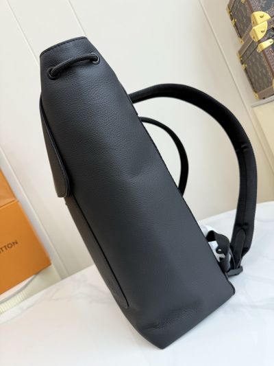 Louis Vuitton Fastline Backpack 30 M15262