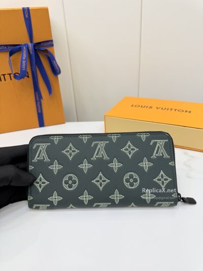 louis-vuitton-green-monogram-zip-around-long-wallet-rxlvj02230-03