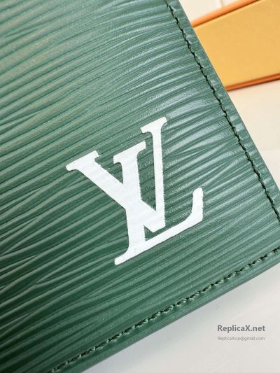 louis-vuitton-green-ribbed-square-bifold-wallet-rxlvj02225-04