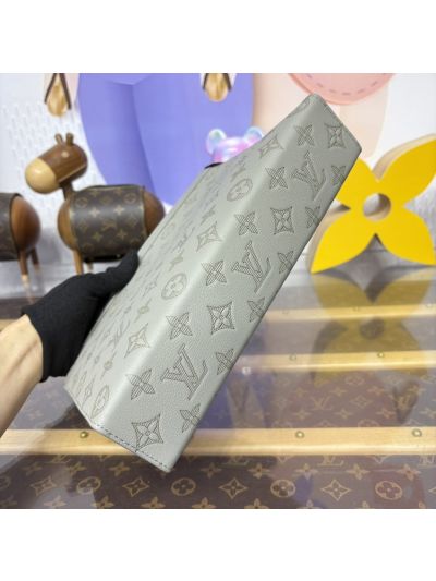 louis-vuitton-grey-green-monogram-zip-clutch-rxlvj01144-04
