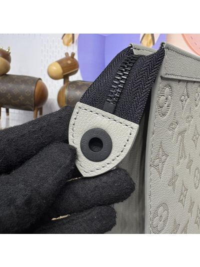 louis-vuitton-grey-green-monogram-zip-clutch-rxlvj01144-07