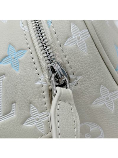 louis-vuitton-ivory-and-blue-monogram-toiletry-pouch-rxlvj01149-10