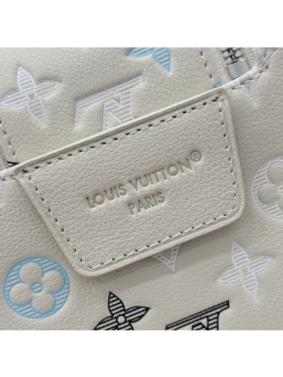 louis-vuitton-ivory-and-blue-monogram-toiletry-pouch-rxlvj01149-11