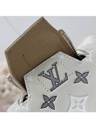 louis-vuitton-ivory-and-blue-monogram-toiletry-pouch-rxlvj01149-12