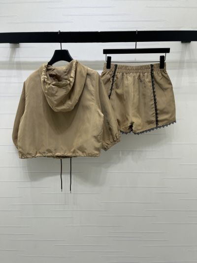 Louis Vuitton Lace Contrast-Trim Set in Beige