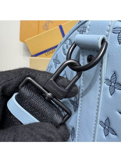 louis-vuitton-light-blue-monogram-travel-bag-rxlvj01234-03