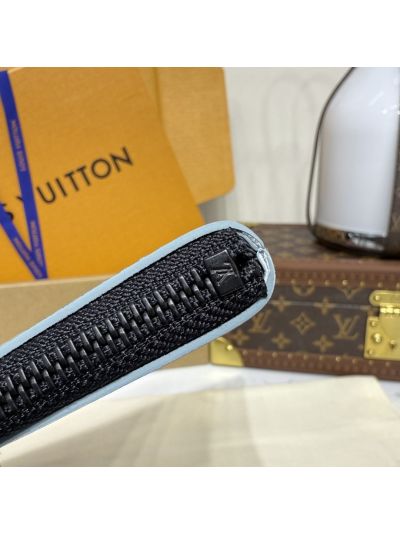 louis-vuitton-light-blue-monogram-wristlet-pouch-rxlvj01169-12