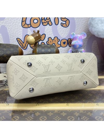 louis-vuitton-light-gray-perforated-monogram-chain-shoulder-bag-rxlvj01255-04
