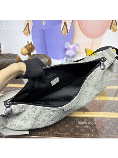 louis-vuitton-light-grey-monogram-crescent-shoulder-bag-rxlvj01679-04