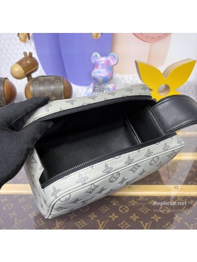 louis-vuitton-light-grey-monogram-toiletry-bag-rxlvj02193-04