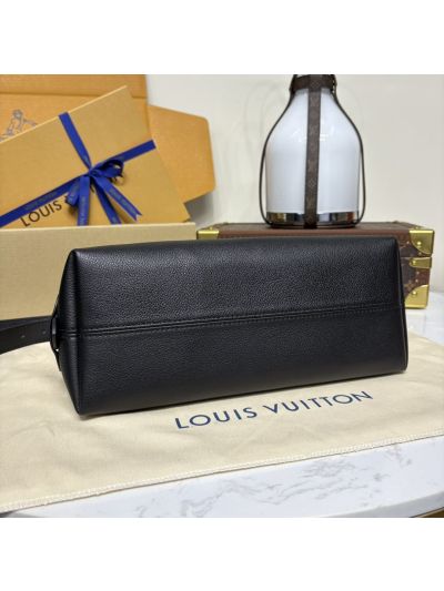 Louis Vuitton Low Key Messenger Calf M13151 30 Monogram M13151 Premium