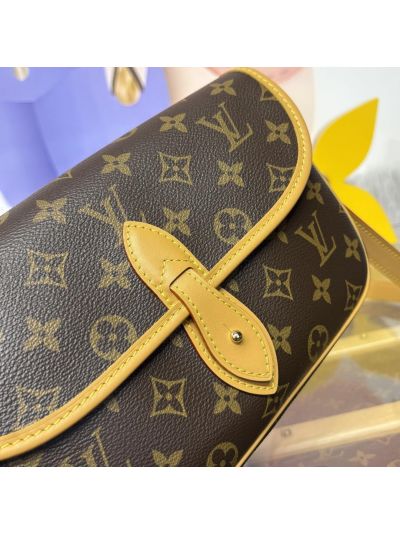 Louis Vuitton Metis 25 Monogram M42248