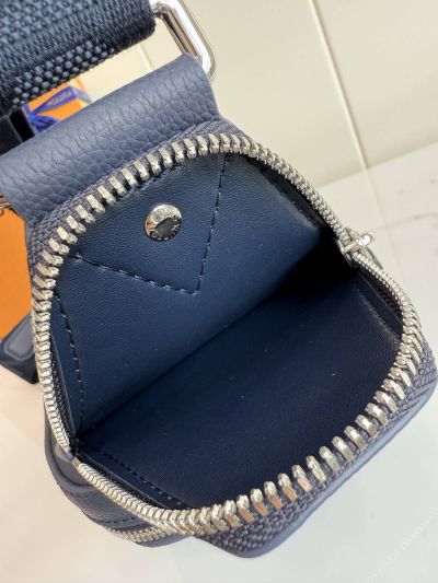 louis-vuitton-navy-vertical-sling-bag-rxlvj01292-04
