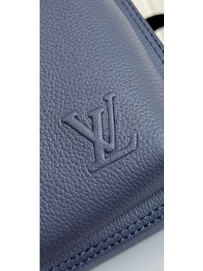louis-vuitton-navy-vertical-sling-bag-rxlvj01292-11