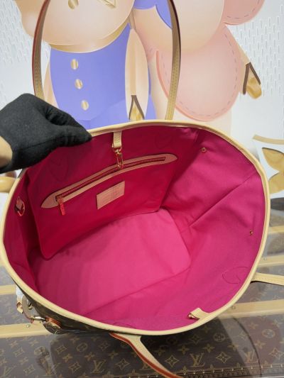 Louis Vuitton Neverfull MM Monogram M13271