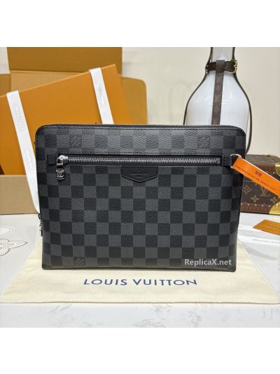 Louis Vuitton New Pouch Premium
