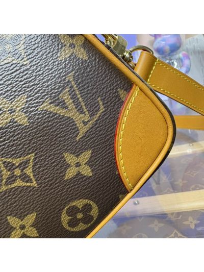 louis-vuitton-nil-messenger-bag-monogram-canvas-m14016-in-brown-rxlvi30103-05