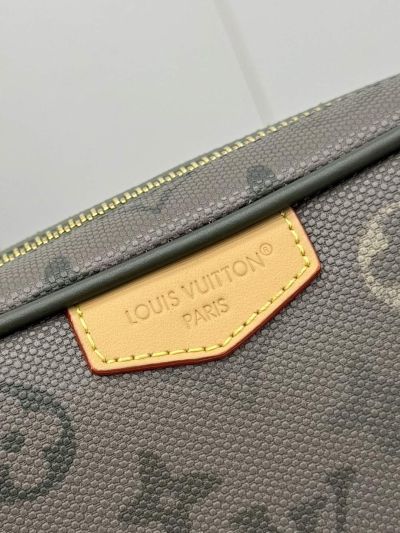 louis-vuitton-olive-and-taupe-monogram-crossbody-bag-rxlvj01269-12