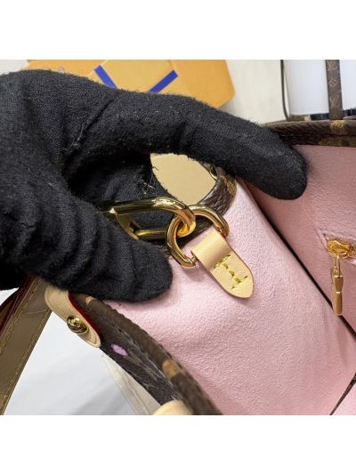 Louis Vuitton OnTheGo PM Monogram M13269