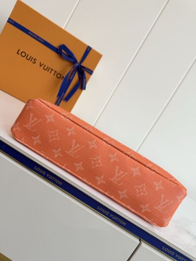 louis-vuitton-orange-monogram-zip-pouch-rxlvj01218-11