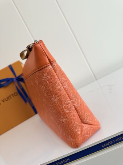 louis-vuitton-orange-monogram-zip-pouch-rxlvj01218-12