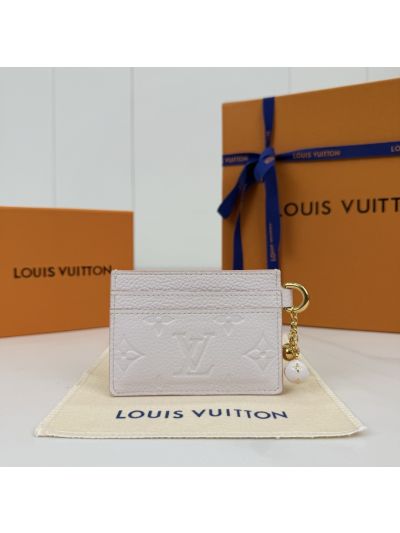 louis-vuitton-pale-pink-monogram-card-holder-with-ring-rxlvj01207-04
