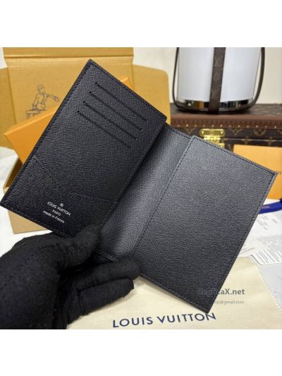 louis-vuitton-passport-cover-premium-rxlvj10140-04