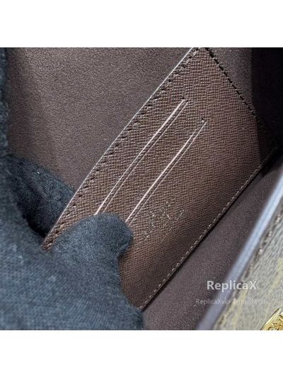 Louis Vuitton Pochette M82509 in brown monogram canvas