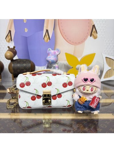 Louis Vuitton Pochette Métis East West 18 Monogram M14231
