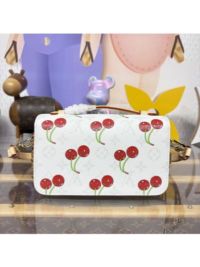 Louis Vuitton Pochette Métis East West 18 Monogram M14231