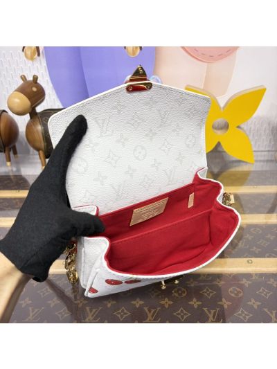 Louis Vuitton Pochette Métis East West 25 Monogram M14231