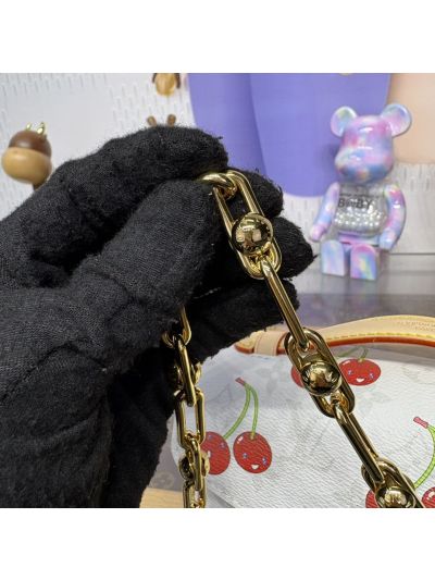 Louis Vuitton Pochette Métis East West 25 Monogram M14231