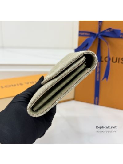 louis-vuitton-sage-and-cream-monogram-envelope-wallet-rxlvj01399-03