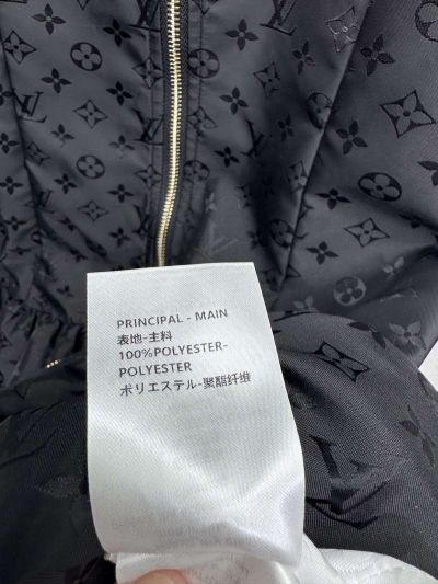 Louis Vuitton Short Sleeve Contrast-Trim Dress in Black HQ620009