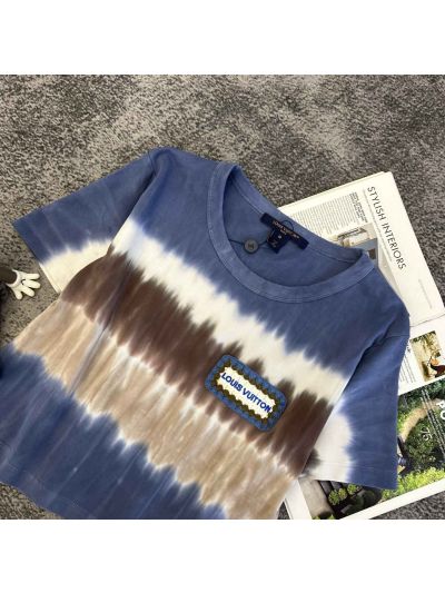 Louis Vuitton Short Sleeve Crew Neck T-Shirt in Multicolor